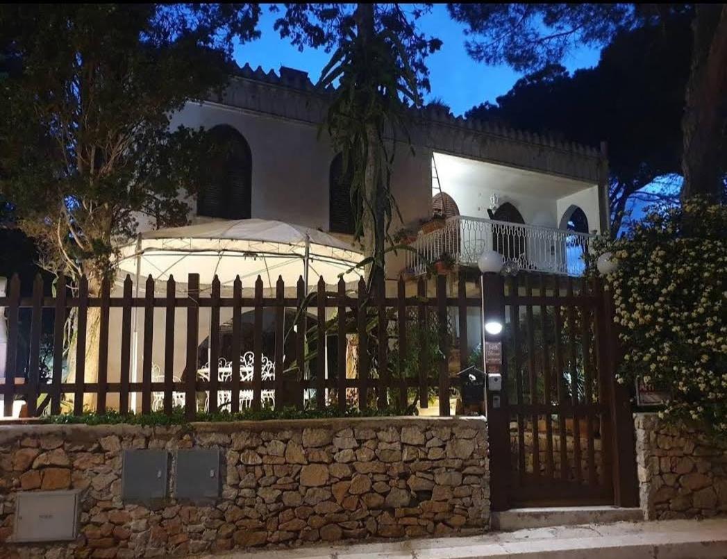 Villa Genna 산비토로카포 외부 사진