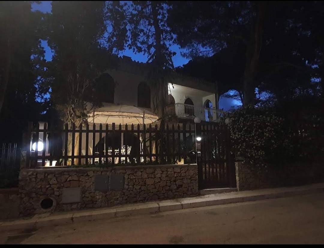 Villa Genna 산비토로카포 외부 사진