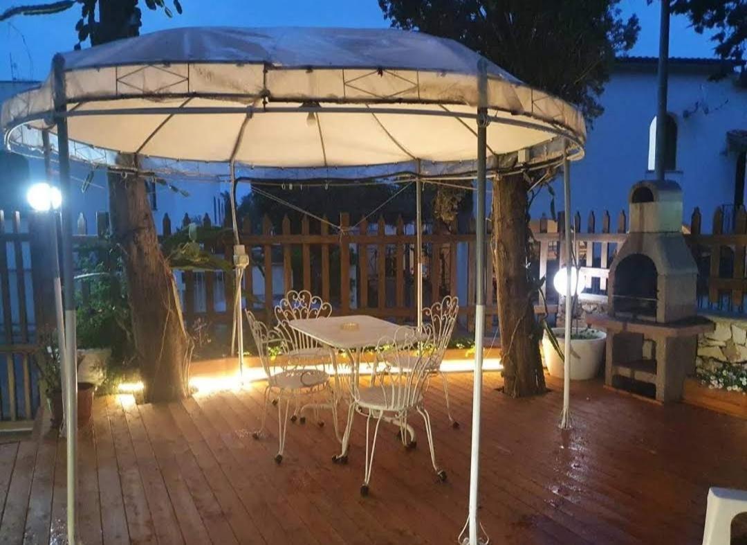 Villa Genna 산비토로카포 외부 사진